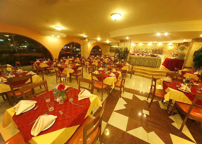 رستوران هتل آزادی اصفهان