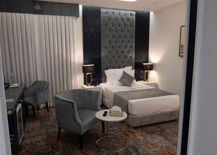 اتاق هتل چهار باغ اصفهان