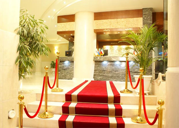 ورودی لابی هتل عماد مشهد