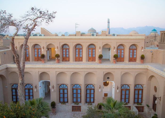 ساختمان هتل هومان یزد