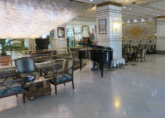 لابی هتل لاله تهران