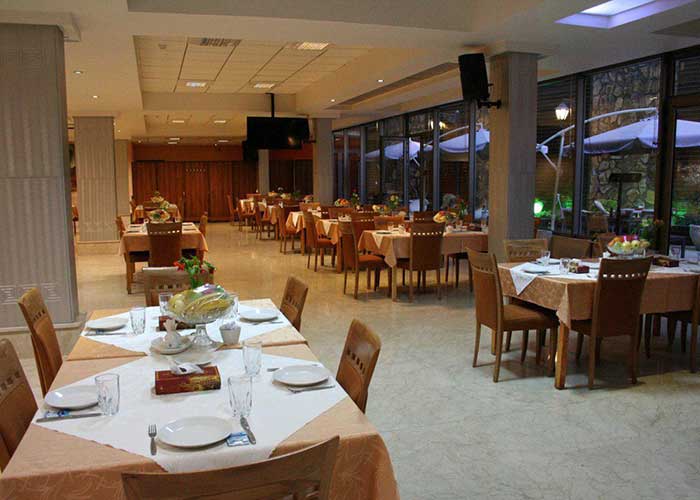 رستوران هتل پیروزی اصفهان