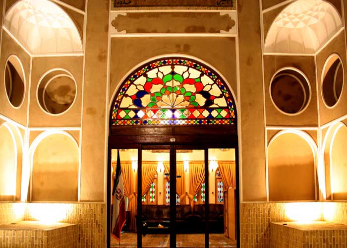 ورودی هتل سنتی یزد