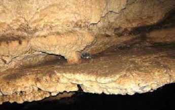 غار بورنیک کوچک
