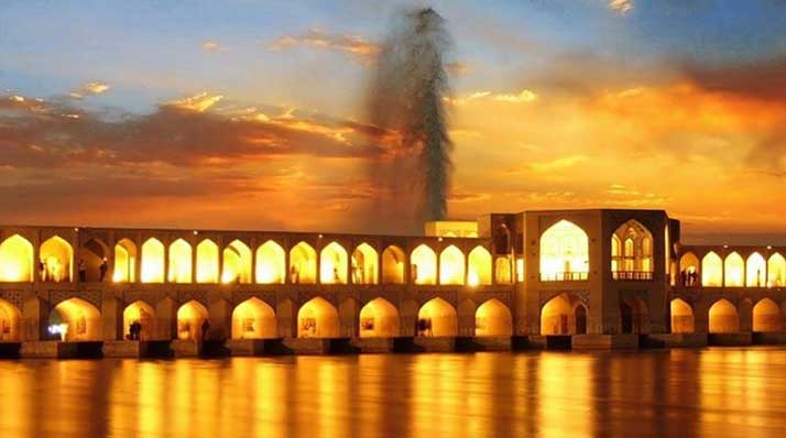 پل خواجو اصفهان، تصاویر،آدرس و تاریخچه