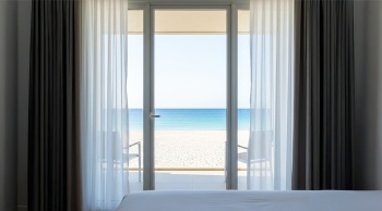 چرا اقامت در هتل های ساحلی؟ معرفی هتل های مازندران، کیش و قشم